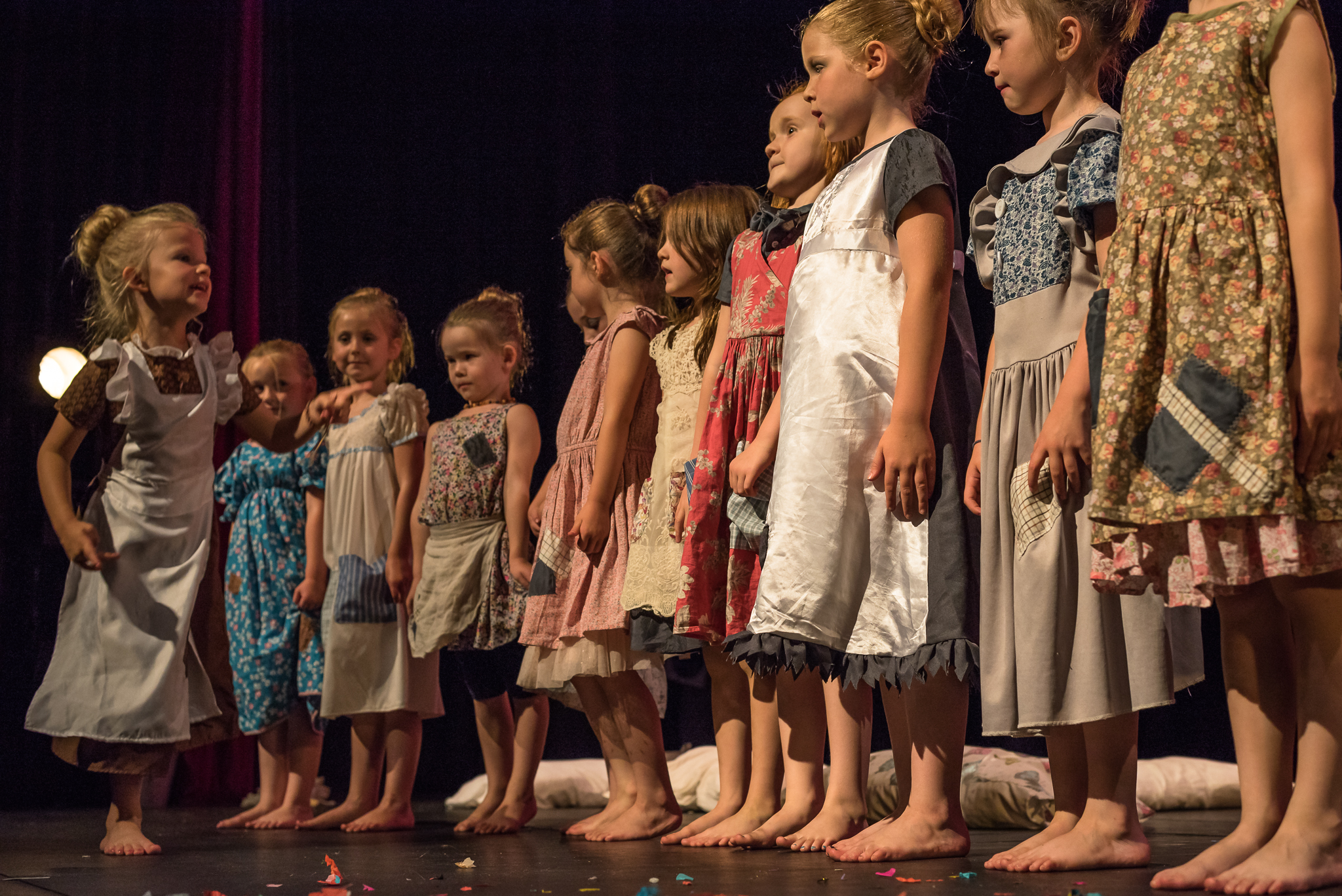 Curtain Upp stage school dancers